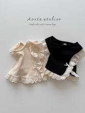 Load image into Gallery viewer, AOSTA KIDS JENNY AAPRON*PREORDER