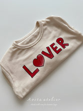 Load image into Gallery viewer, AOSTA KIDS LOVER SWEAT*PREORDER