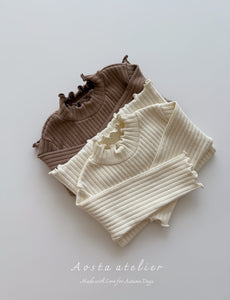 AOSTA KIDS CHINO TURTLE NECK*PREORDER
