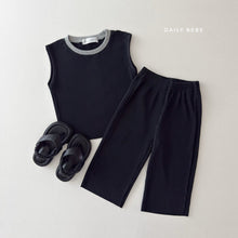 Load image into Gallery viewer, DAILYBEBE KIDS UNI TOP BOTTOM SET**PREORDER