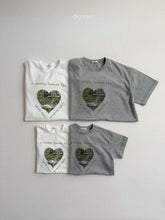 Load image into Gallery viewer, DIGREEN MOM / KIDS LOVELY SUMMER TEE SHIRT*PREORDER