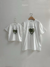 Load image into Gallery viewer, DIGREEN MOM / KIDS LOVELY SUMMER TEE SHIRT*PREORDER