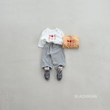 Load image into Gallery viewer, BLACKBEAN KIDS APPLE TEE* PREORDER
