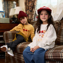 Load image into Gallery viewer, BLACKBEAN KIDS APPLE TEE* PREORDER