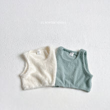 Load image into Gallery viewer, VIVID KIDS KID FLURRY VEST*PREORDER
