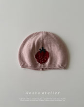 Load image into Gallery viewer, AOSTA KIDS STRAWBERRY HAT*PREORDER