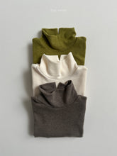 Load image into Gallery viewer, MINIROBE KIDS TURTLE NECK TEE**Preorder