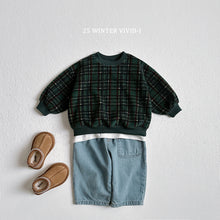 Load image into Gallery viewer, VIVID KIDS KID CHRISTMAS SWEAT*PREORDER