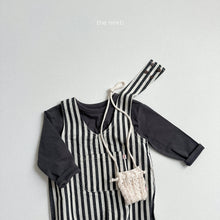Load image into Gallery viewer, MINIROBE KIDS Benny suspenders suit*Preorder