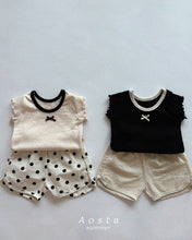 Load image into Gallery viewer, AOSTA KIDS RIBBON TEE SHIRT*PREORDER