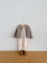 Load image into Gallery viewer, MINIROBE KIDS ROBE HOUSE TEE SHIRT**Preorder