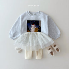 Load image into Gallery viewer, DAILYBEBE MOM &amp; KIDS GIFT SWEAT SHIRT**PREORDER
