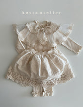 Load image into Gallery viewer, AOSTA KIDS Sophie Cape*Preorder