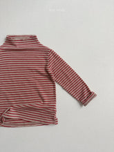 Load image into Gallery viewer, MINIROBE KIDS STRIPE TURTLE. NECK**Preorder