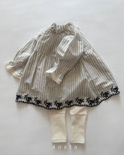 Load image into Gallery viewer, AOSTA KIDS COLOR BLOCK LEGGINGS*PREORDER