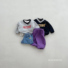 Load image into Gallery viewer, BLACKBEAN KIDS BEAT SWEAT SHIRT* PREORDER