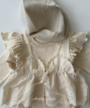 Load image into Gallery viewer, AOSTA FALL LACE BUSTIER**PREORDER