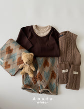 Load image into Gallery viewer, AOSTA KIDS NENE MUFFLER*PREORDER