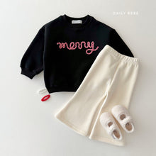 Load image into Gallery viewer, DAILYBEBE MOM &amp; KIDS MERRY SWEAT SHIRT**PREORDER