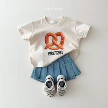 Load image into Gallery viewer, DAILYBEBE KIDS DENIM PLEATED SKIRT**PREORDER