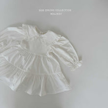 將圖片載入圖庫檢視器中，MEL KIDS 春季白色領連身裙**預購**