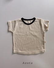 Load image into Gallery viewer, AOSTA KIDS PATTERN TEE SHIRT*PREORDER