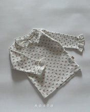 Load image into Gallery viewer, AOSTA KIDS PEONY TEE SHIRT*PREORDER