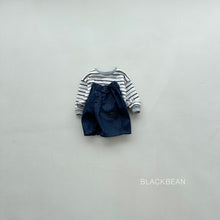 Load image into Gallery viewer, BLACKBEAN KIDS POCKET DENIM PANTS* Preorder