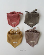 Load image into Gallery viewer, AOSTA FALL LOUIS STRAWBERRY SCARF**PREORDER