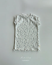 Load image into Gallery viewer, AOSTA KIDS MONA TEE*PREORDER