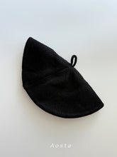 Load image into Gallery viewer, AOSTA KIDS KNIT BERET*PREORDER