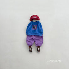Load image into Gallery viewer, BLACKBEAN KIDS SANDWICH SWEAT* PREORDER