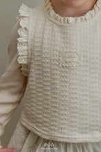 Load image into Gallery viewer, ROA KIDS LACE FRILL VEST*PREORDER