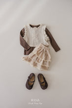 Load image into Gallery viewer, ROA KIDS LACE FRILL VEST*PREORDER