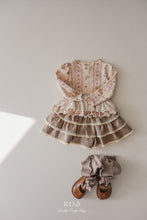 Load image into Gallery viewer, ROA KIDS FLORAL FRILL TOP*PREORDER