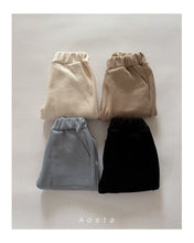 Load image into Gallery viewer, AOSTA KIDS MELO PANTS*PREORDER