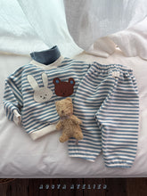 Load image into Gallery viewer, AOSTA KIDS BEAR RABBIT SWEAT SHIRT*PREORDER