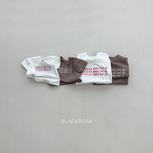 將圖片載入圖庫檢視器中，BLACKBEAN KIDS 週日早午餐 T 卹（與媽媽合影）* 預購