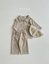 Load image into Gallery viewer, AOSTA KIDS Classic Collar Tee *Preorder