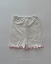 Load image into Gallery viewer, AOSTA KIDS PATTERN BIKE SHORT *PREORDER
