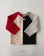 Load image into Gallery viewer, AOSTA FALL KNIT DOT REGALAN TEE**PREORDER