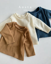 Load image into Gallery viewer, AOSTA KIDS Pleated Tee*Preorder