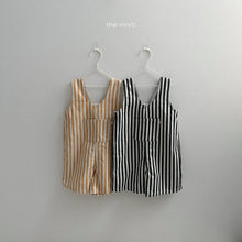 Load image into Gallery viewer, MINIROBE KIDS Benny suspenders suit*Preorder