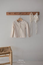 將圖片載入到圖庫檢視器中，ROA 兒童花卉羈扣T卹 *預購