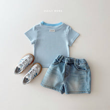 Load image into Gallery viewer, DAILYBEBE KIDS LIGHT DENIM SHORTS**PREORDER