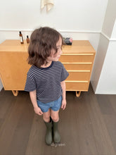 Load image into Gallery viewer, DIGREEN KIDS CAMEL SHORT SLEEVE TEE*PREORDER
