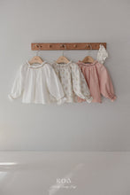 將圖片載入圖庫檢視器中，ROA 兒童荷葉邊襯衫*預購