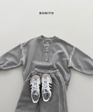 Load image into Gallery viewer, BONITO KIDS RAW EDGE HENLEY SWEAT SHIRT*PREORDER