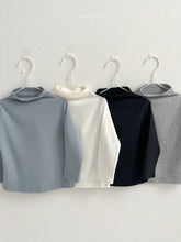 Load image into Gallery viewer, MINIROBE KIDS PEACH WARM NECK TEE**Preorder