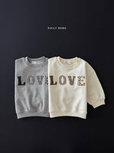 Load image into Gallery viewer, DAILYBEBE KIDS LOVE SWEATSHIRT **PREORDER